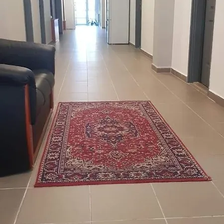 Lanchid Szallo Inn *